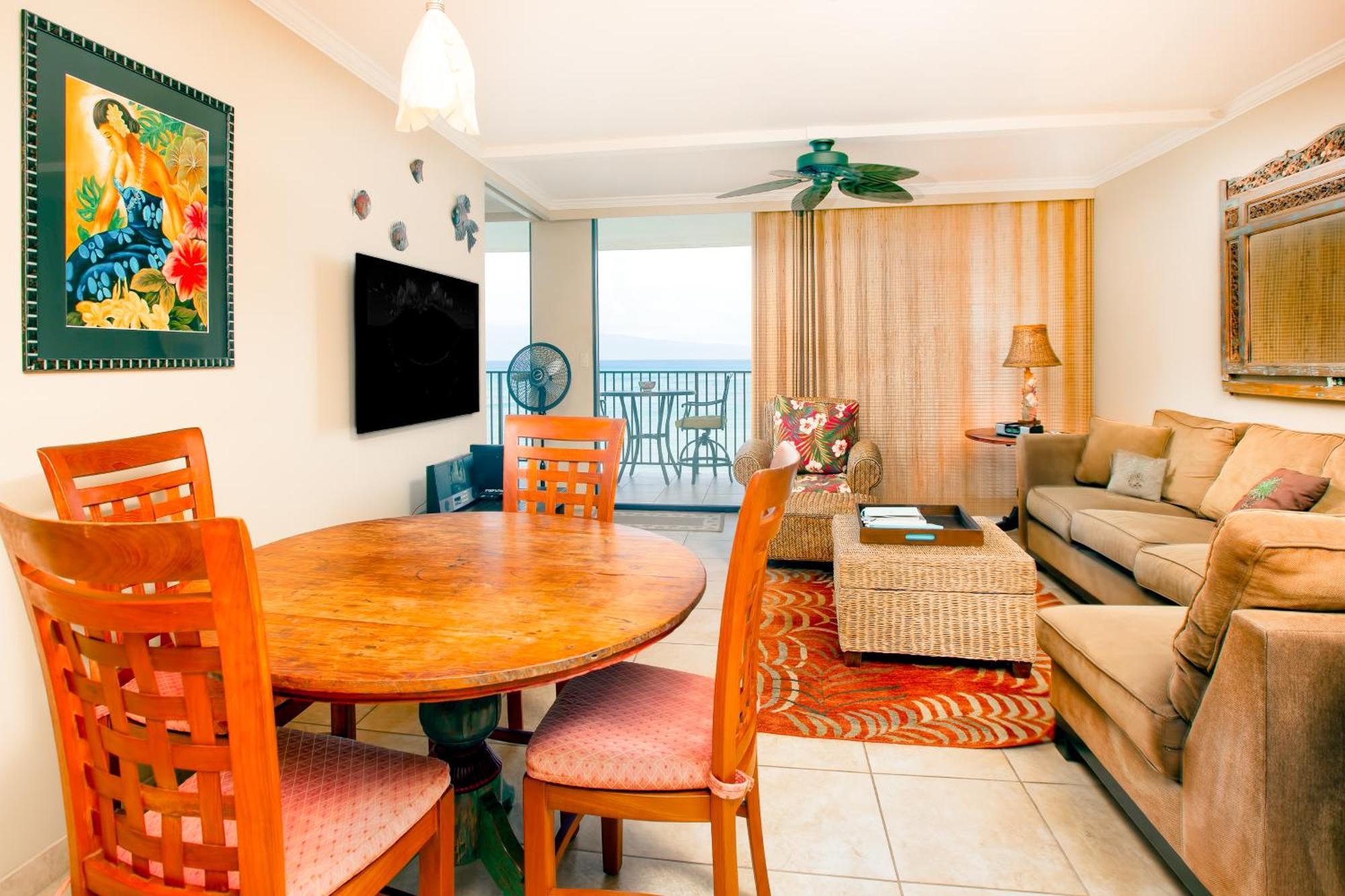 Hololani Resort Kahana Rum bild
