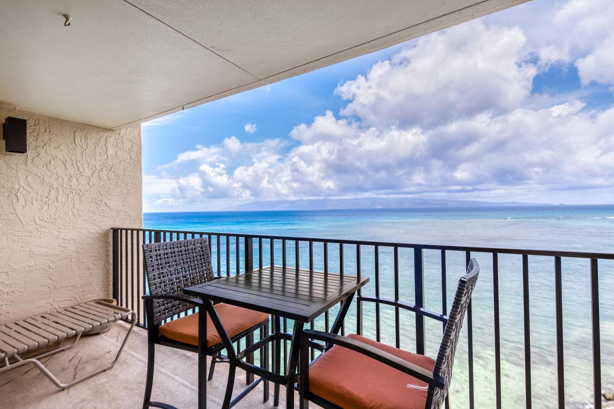 Hololani Resort Kahana Rum bild