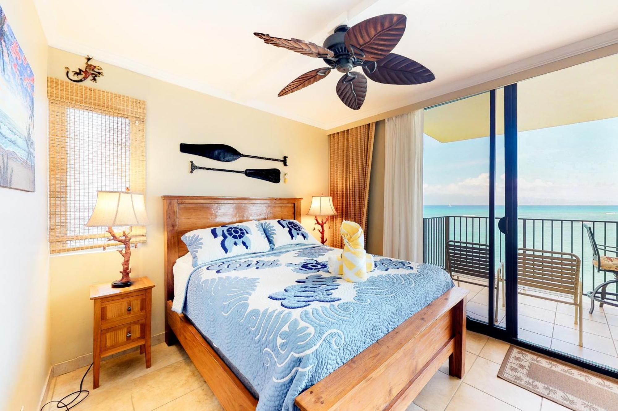 Hololani Resort Kahana Rum bild